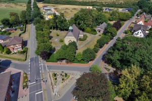 Ortsmitte mit Ehrenmal